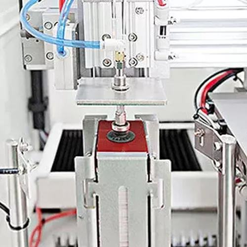 FLYLABEL Marcatura laser e Prova tenuta in una sola macchina