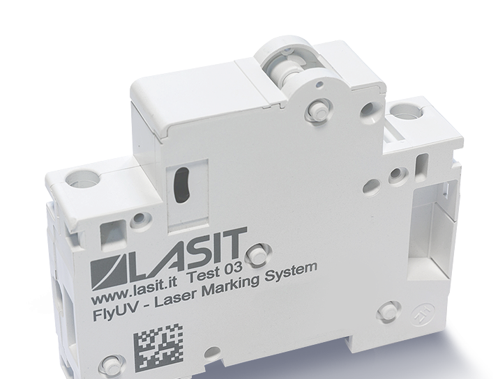 03-PLASITC Marquage laser à balayage galvanométrique : distance focale, profondeur de champ et paramètres de fonctionnement