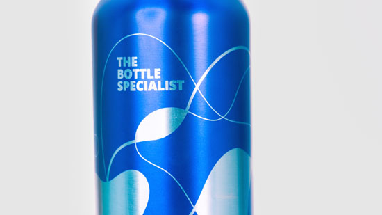 marcatura-laser-borracce Bottle Up Brilliance: The Art of Laser Marking on Drinkware