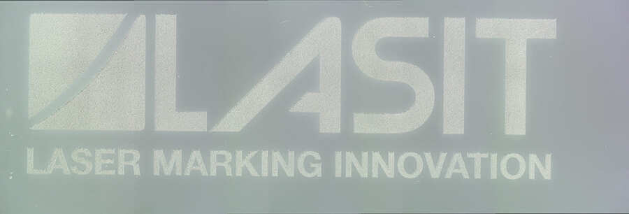 3-Pico-superficiale Glass Transformation with Laser Marking: Applications and Benefits