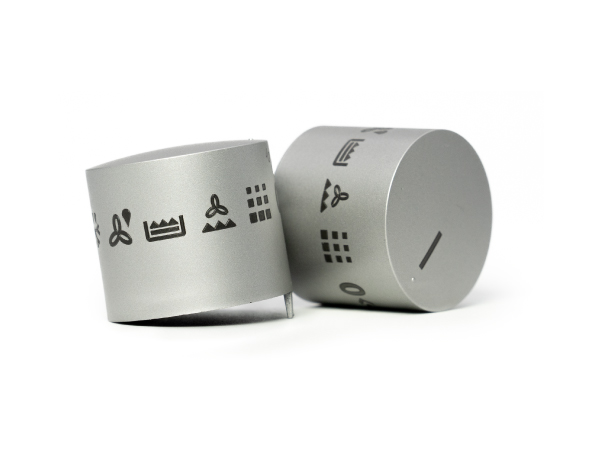 Plastica Marquage laser à balayage galvanométrique : distance focale, profondeur de champ et paramètres de fonctionnement