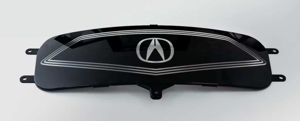 Marcatura-laser-su-plastica-con-laser-UV-2-1024x414 Le laser UV pour le marquage des plastiques : pourquoi c'est la solution techniquement la plus performante