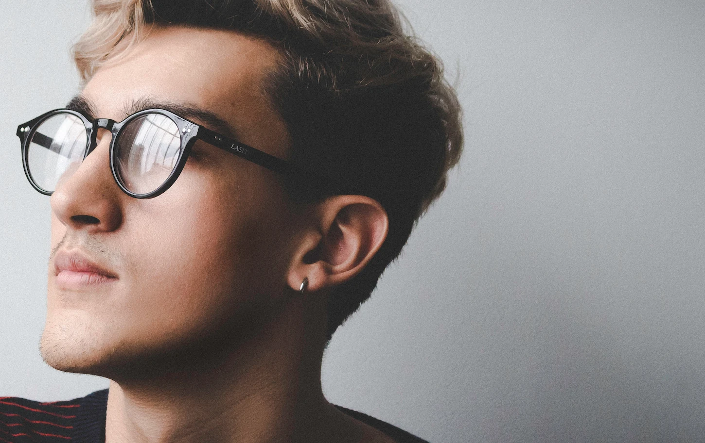 marcatura-laser-occhialeria Home