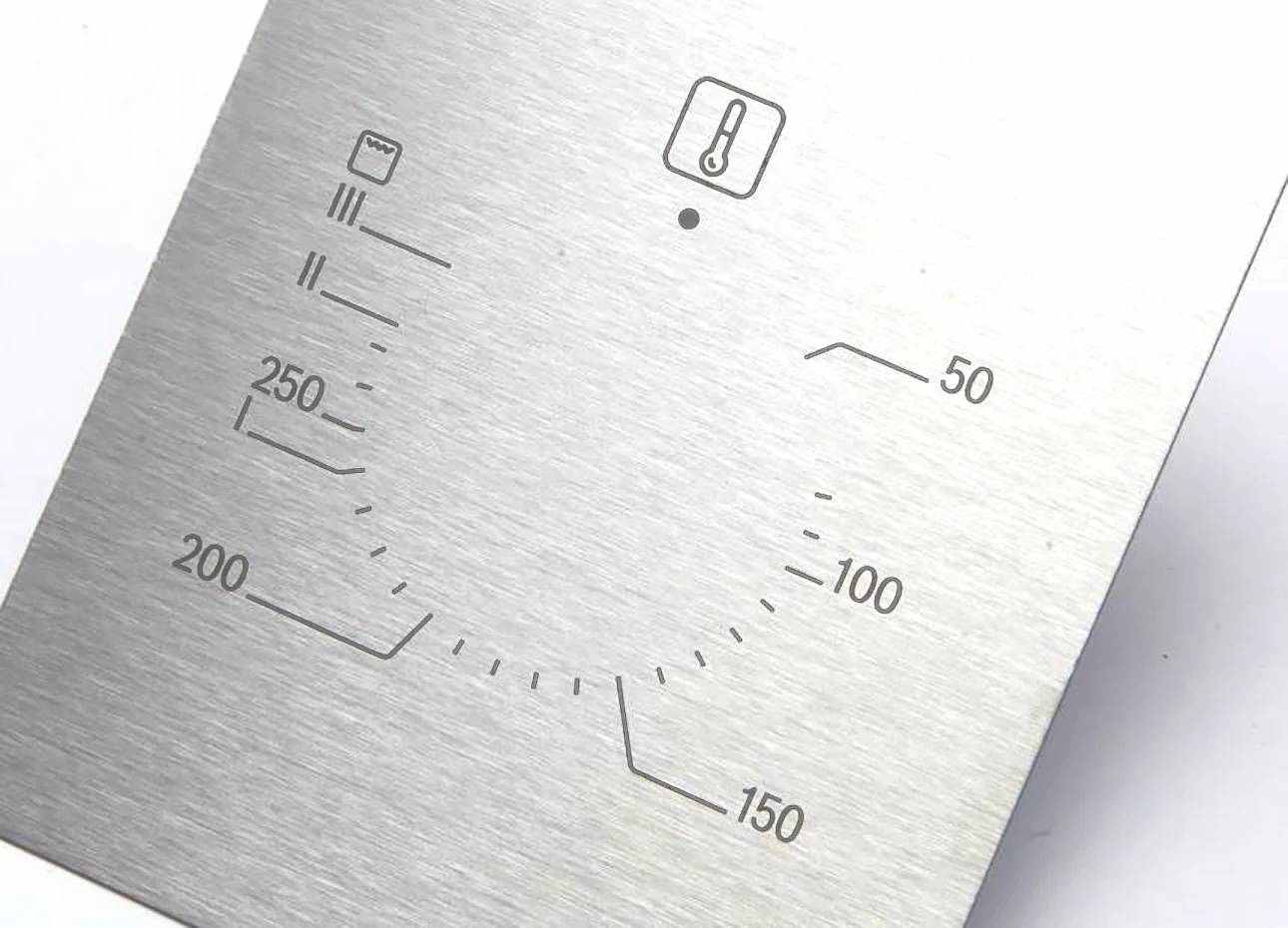 Marcatura_Metallo_Nano Marquage laser picoseconde pour les appareils électroménagers haut de gamme : qualité et durabilité supérieures