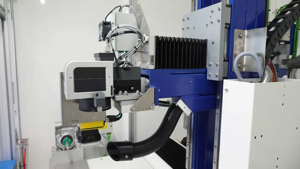 telecamera-towermark-xyz Precision laser marking for rifle manufacturing: the TowerMark XYS solution for complete traceability