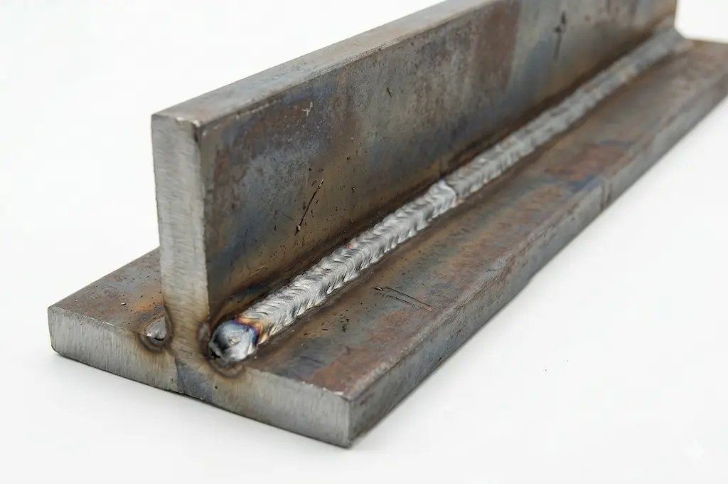 saldatura-laser-3 Laser Cleaning Before Laser Welding: How Surface Preparation Determines Joint Quality