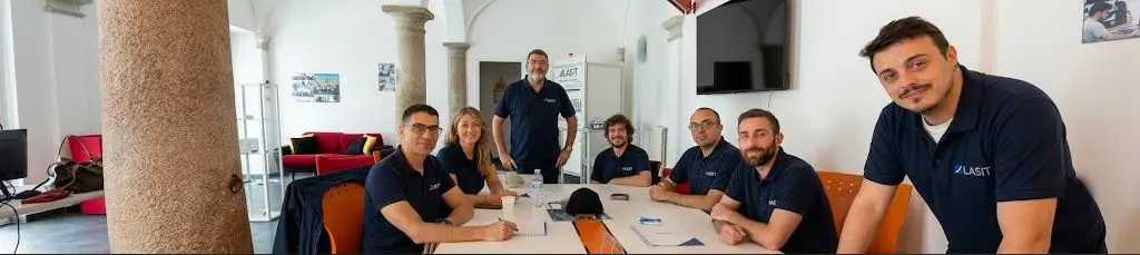 colleghi-sede-lombardia-lasit LASIT in Lombardia: la vicinanza che fa la differenza